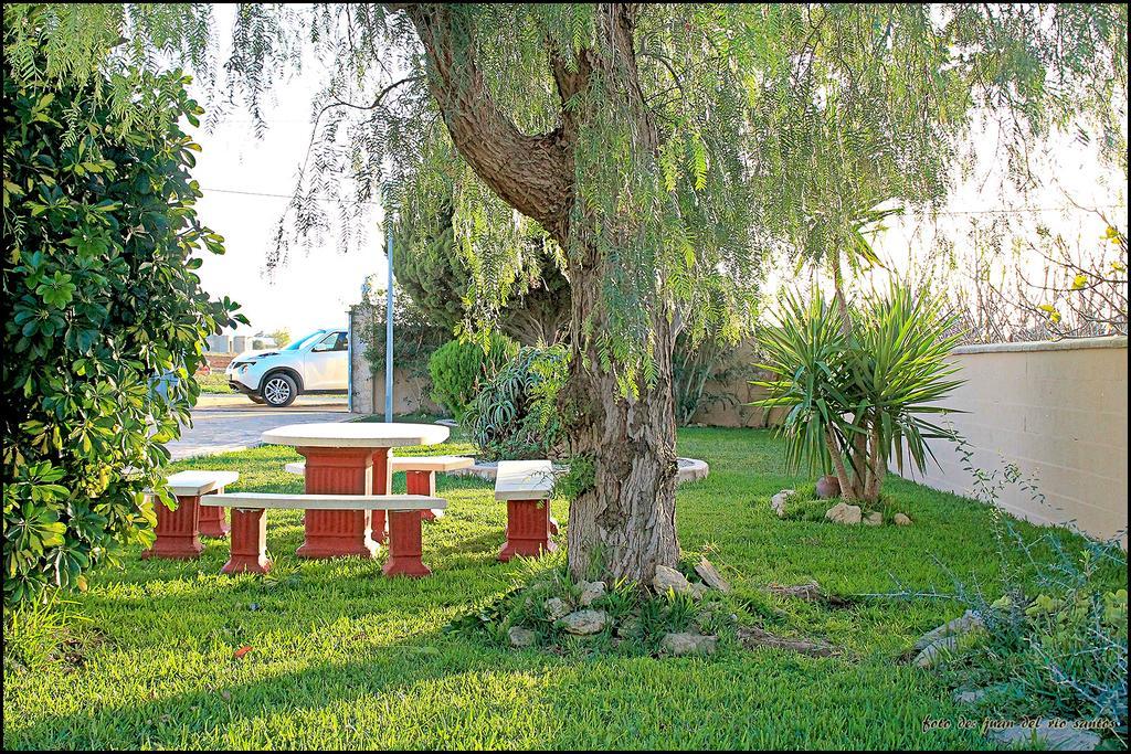 Вилла Mi Oasis Кониль-де-ла-Фронтера Экстерьер фото